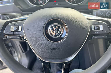 Внедорожник / Кроссовер Volkswagen Tiguan 2019 в 