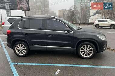 Внедорожник / Кроссовер Volkswagen Tiguan 2013 в 