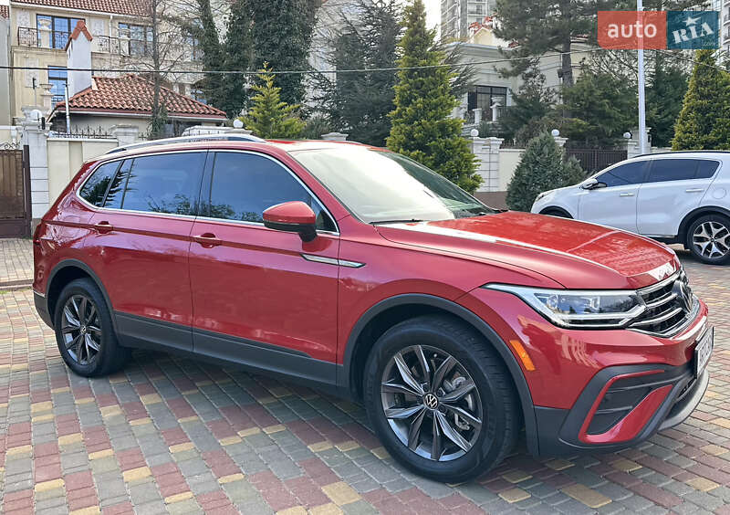 Позашляховик / Кросовер Volkswagen Tiguan 2022 в Одесі