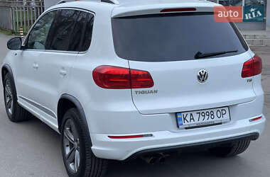 Внедорожник / Кроссовер Volkswagen Tiguan 2016 в 