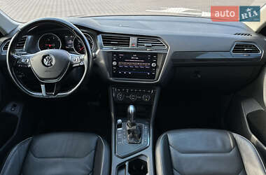 Позашляховик / Кросовер Volkswagen Tiguan 2018 в 