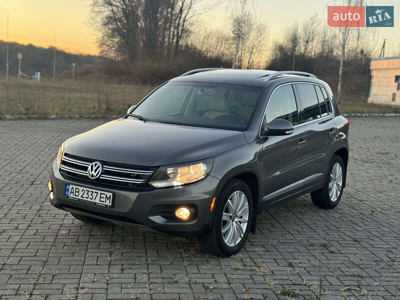 Позашляховик / Кросовер Volkswagen Tiguan 2012 в 