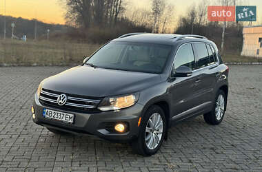 Позашляховик / Кросовер Volkswagen Tiguan 2012 в 