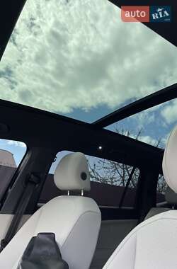 Внедорожник / Кроссовер Volkswagen Tiguan 2024 в 