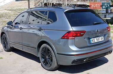 Позашляховик / Кросовер Volkswagen Tiguan 2021 в 