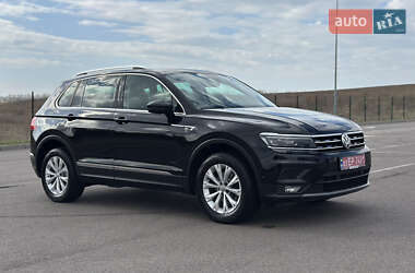 Внедорожник / Кроссовер Volkswagen Tiguan 2018 в 