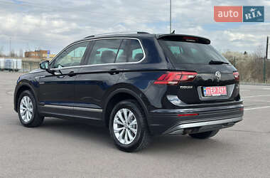 Внедорожник / Кроссовер Volkswagen Tiguan 2018 в 