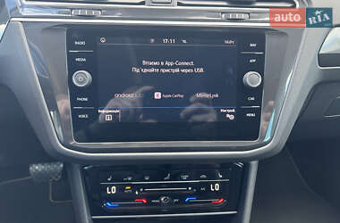 Позашляховик / Кросовер Volkswagen Tiguan 2019 в 