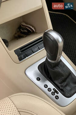 Внедорожник / Кроссовер Volkswagen Tiguan 2011 в 