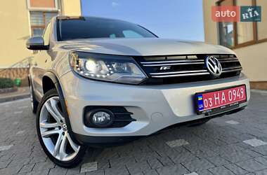 Позашляховик / Кросовер Volkswagen Tiguan 2012 в 