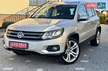 Позашляховик / Кросовер Volkswagen Tiguan 2012 в 