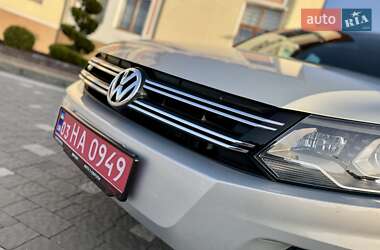 Позашляховик / Кросовер Volkswagen Tiguan 2012 в 