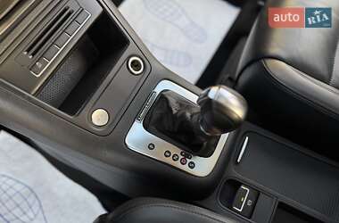 Позашляховик / Кросовер Volkswagen Tiguan 2012 в 