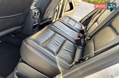 Позашляховик / Кросовер Volkswagen Tiguan 2012 в 