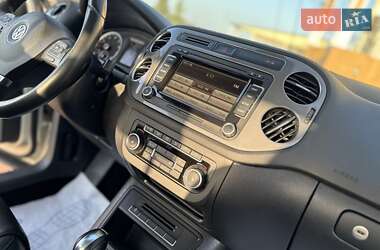Позашляховик / Кросовер Volkswagen Tiguan 2012 в 