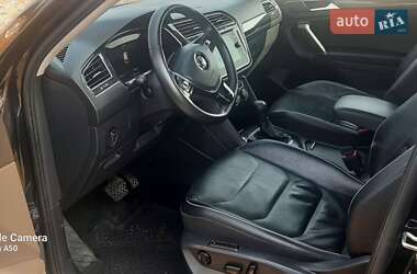 Позашляховик / Кросовер Volkswagen Tiguan 2018 в 