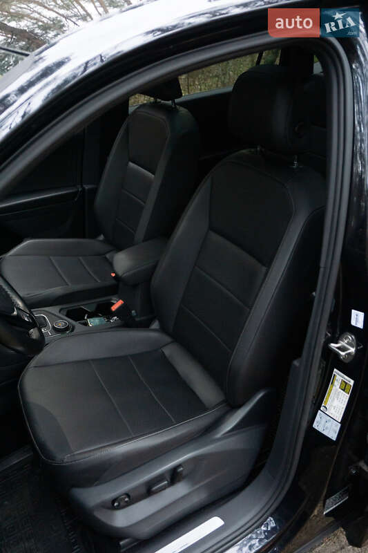 Позашляховик / Кросовер Volkswagen Tiguan 2020 в Дніпрі фото 16 Позашляховик / Кросовер Volkswagen Tiguan 2020 в Дніпрі