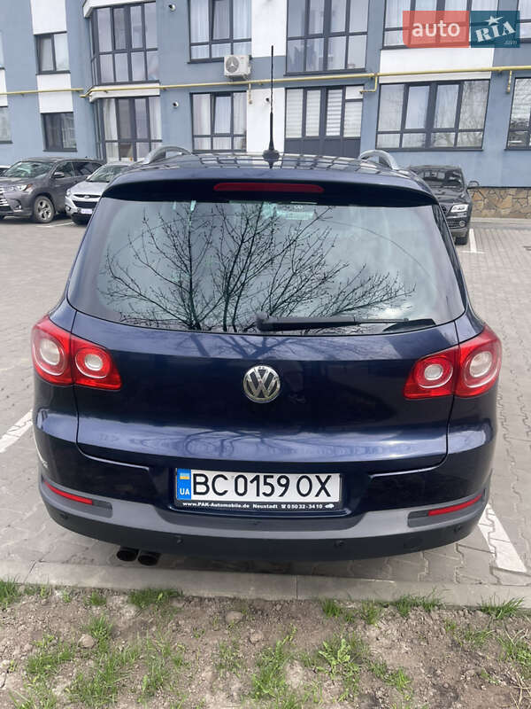 Внедорожник / Кроссовер Volkswagen Tiguan 2011 в Луцке