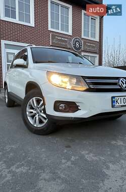 Внедорожник / Кроссовер Volkswagen Tiguan 2014 в 