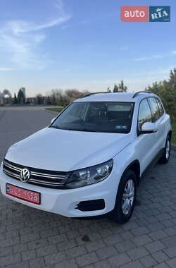 Позашляховик / Кросовер Volkswagen Tiguan 2016 в Львові