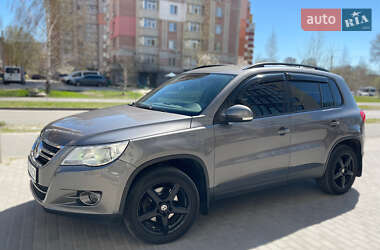 Volkswagen Tiguan 2011 Volkswagen Tiguan 2011