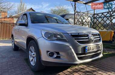 Позашляховик / Кросовер Volkswagen Tiguan 2010 в Олександрії