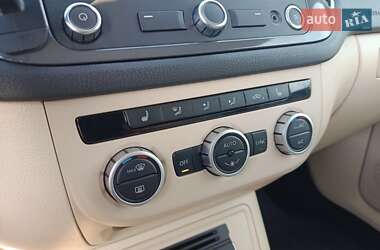 Позашляховик / Кросовер Volkswagen Tiguan 2015 в 