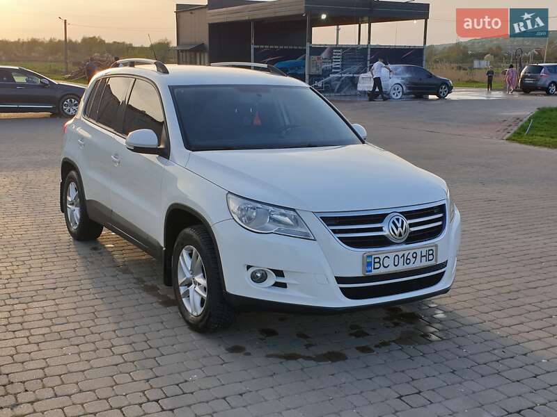 Volkswagen Tiguan 2011