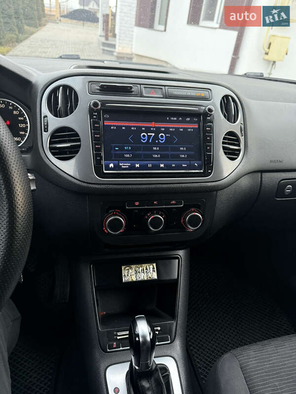Внедорожник / Кроссовер Volkswagen Tiguan 2012 в Луцке