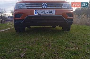 Внедорожник / Кроссовер Volkswagen Tiguan 2018 в 