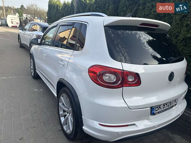 Позашляховик / Кросовер Volkswagen Tiguan 2009 в Радивиліві