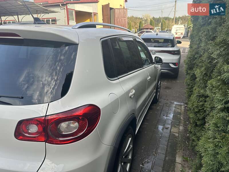 Позашляховик / Кросовер Volkswagen Tiguan 2009 в Радивиліві