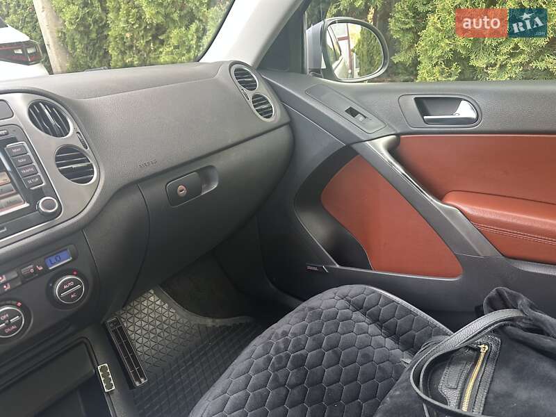 Позашляховик / Кросовер Volkswagen Tiguan 2009 в Радивиліві