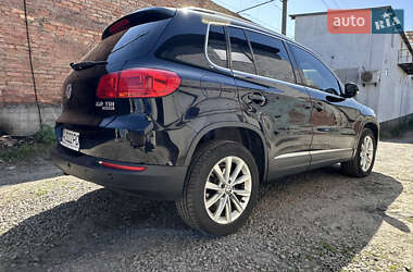 Внедорожник / Кроссовер Volkswagen Tiguan 2013 в 