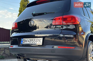 Позашляховик / Кросовер Volkswagen Tiguan 2012 в 