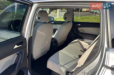 Позашляховик / Кросовер Volkswagen Tiguan 2021 в 