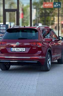 Внедорожник / Кроссовер Volkswagen Tiguan 2018 в 