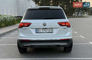 Внедорожник / Кроссовер Volkswagen Tiguan 2019 в 