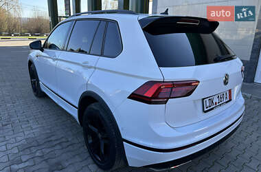 Внедорожник / Кроссовер Volkswagen Tiguan 2020 в 