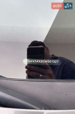 Внедорожник / Кроссовер Volkswagen Tiguan 2012 в 