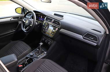 Внедорожник / Кроссовер Volkswagen Tiguan 2022 в 