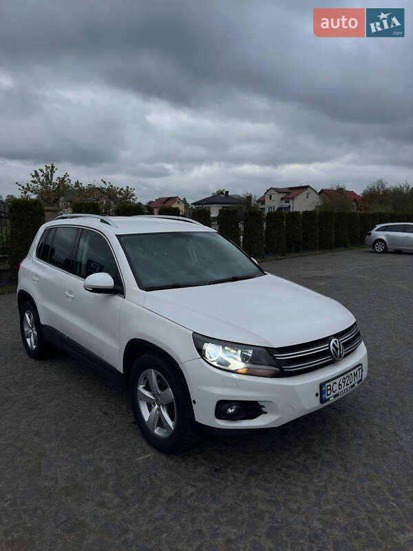 Внедорожник / Кроссовер Volkswagen Tiguan 2011 в Жовкве