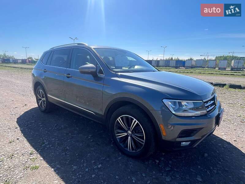 Внедорожник / Кроссовер Volkswagen Tiguan 2019 в Львове