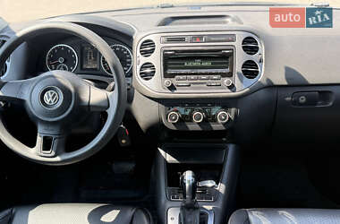 Внедорожник / Кроссовер Volkswagen Tiguan 2012 в 