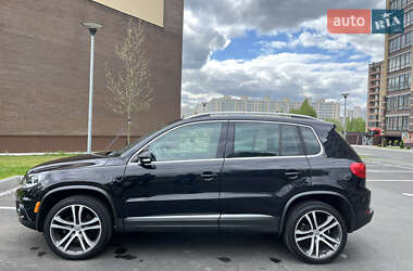 Позашляховик / Кросовер Volkswagen Tiguan 2016 в 