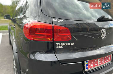 Позашляховик / Кросовер Volkswagen Tiguan 2016 в 