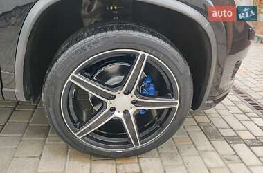 Позашляховик / Кросовер Volkswagen Tiguan 2009 в 