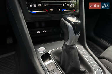 Внедорожник / Кроссовер Volkswagen Tiguan 2021 в 