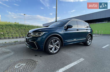 Позашляховик / Кросовер Volkswagen Tiguan 2021 в Києві