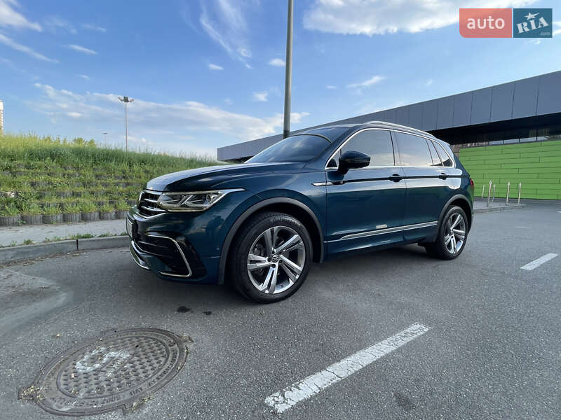 Позашляховик / Кросовер Volkswagen Tiguan 2021 в Києві